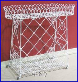 Decorative Metal Painted Plant Stand