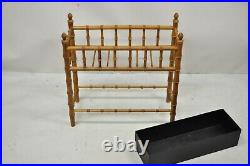 Vintage Hollywood Regency Chinese Chippendale Faux Bamboo Plant Stand Planter