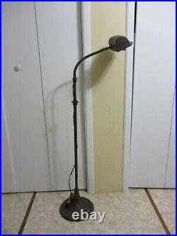 Vintage Metal Industrial Gooseneck Adjustable Standing Floor Lamp WORKS